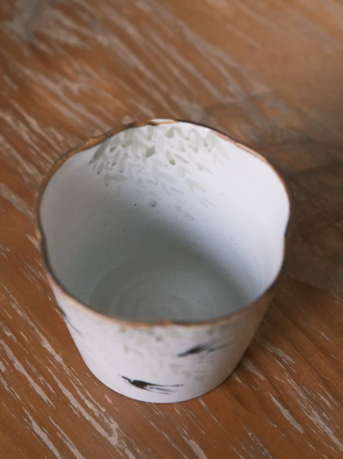 Swallow Iris Handcrafted Grip Mug